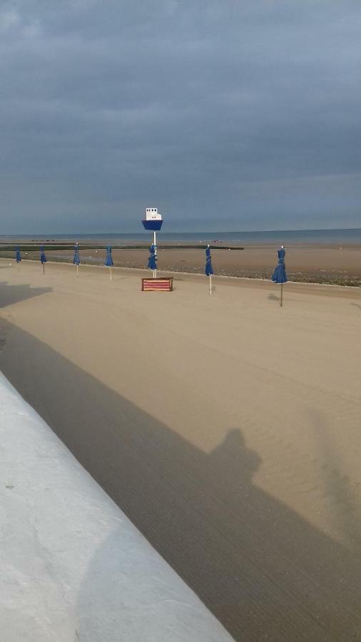 Studio + terrasse centre-ville Villers Sur Mer Leilighet Eksteriør bilde